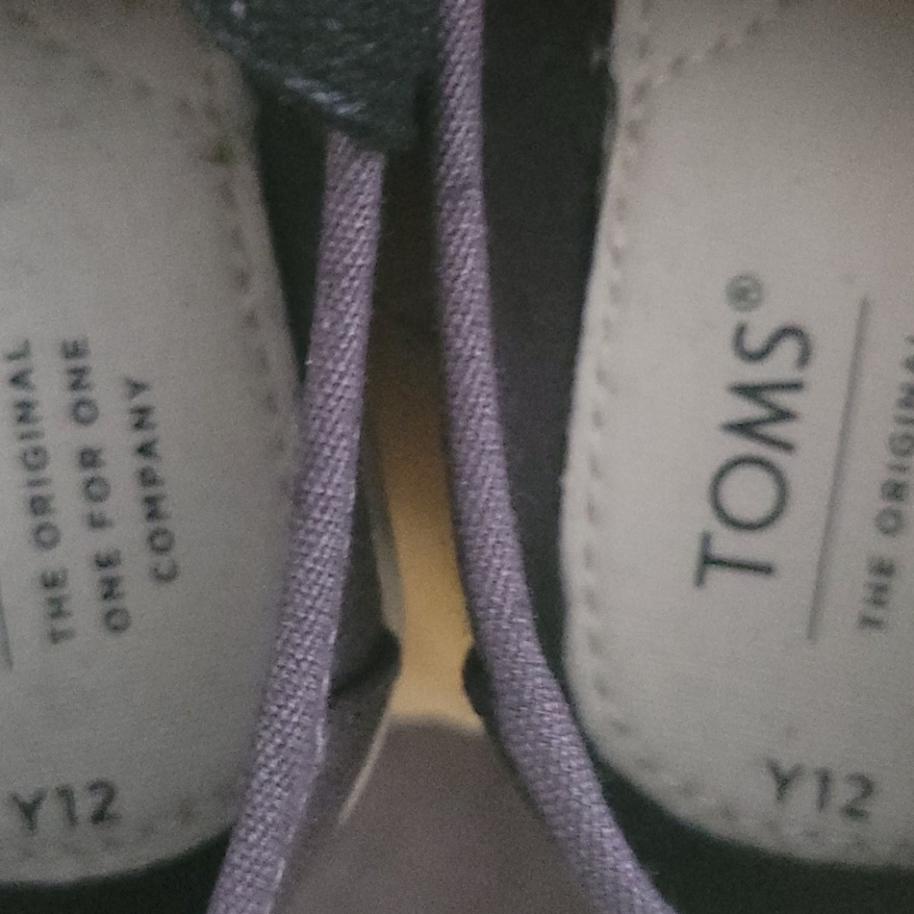 New kids shoes12 youth - Picture 3 of 5